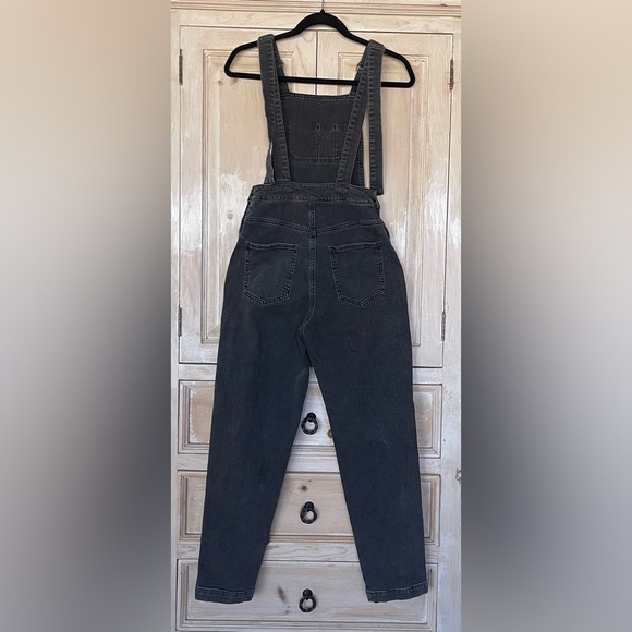 Rebecca Minkoff Black Denim Overalls Jeans
Bib Skinny Leg Adjustable Straps - Picture 4 of 5